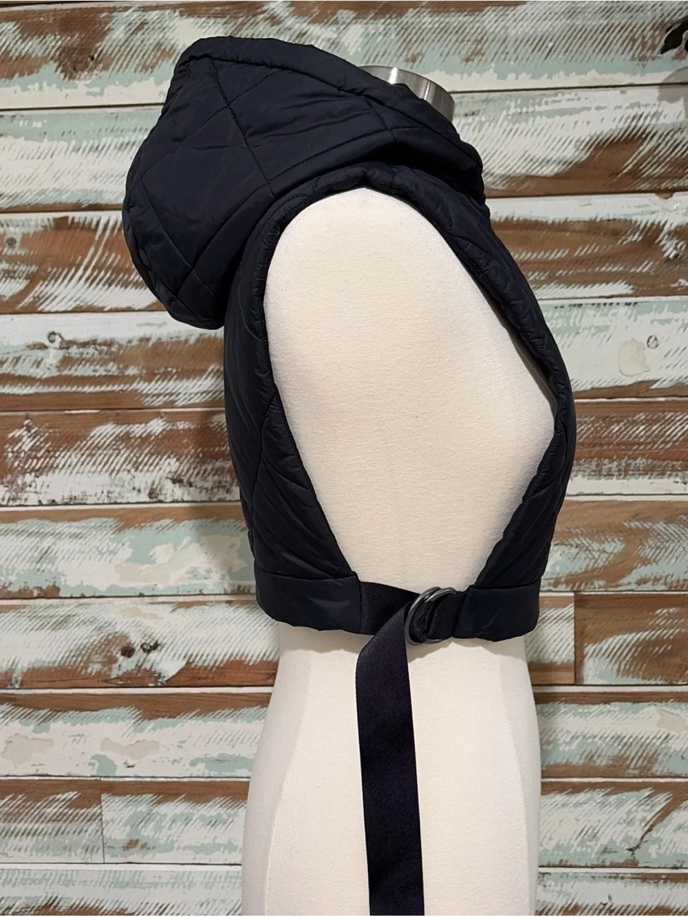 ALO YOGA Snowrider Women's Black Cropped Sleeveless Hooded Puffer Top Size S